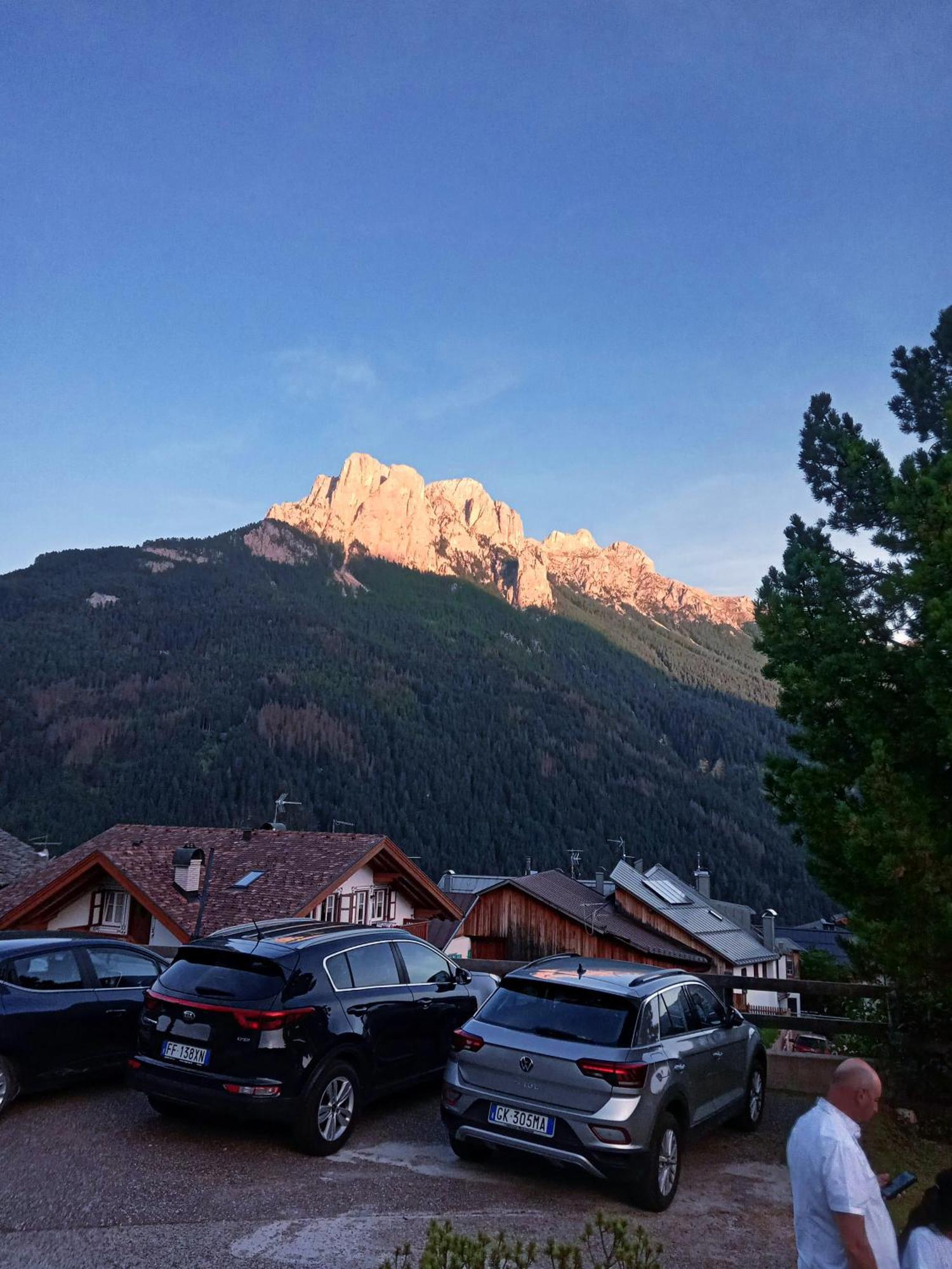 Hotel Vigo Vigo di Fassa Ngoại thất bức ảnh