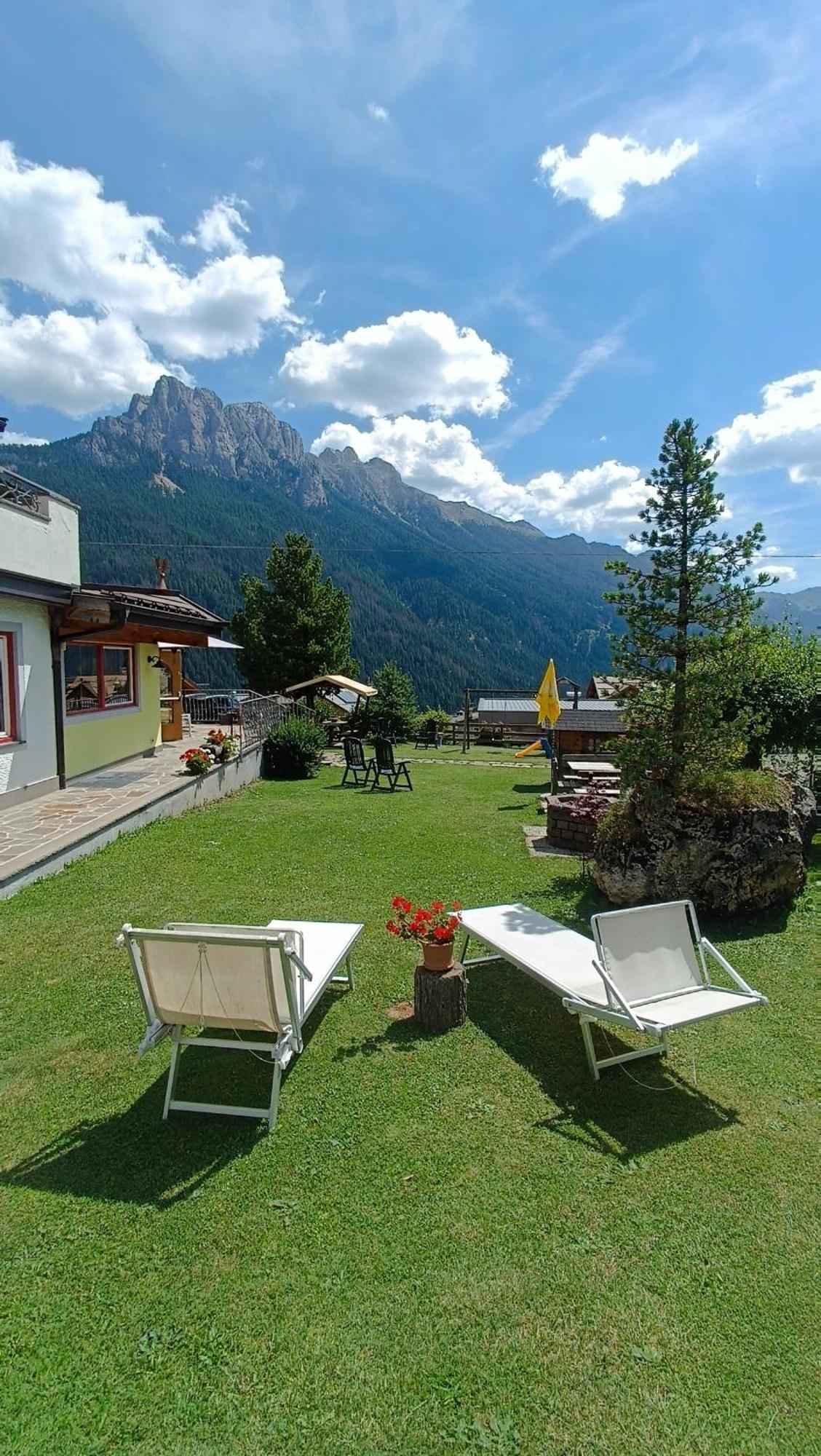 Hotel Vigo Vigo di Fassa Ngoại thất bức ảnh